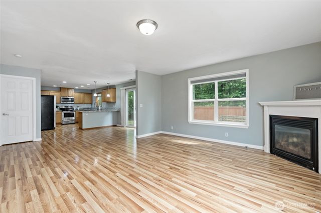 908 Daffodil Avenue NE, Orting, WA 98360