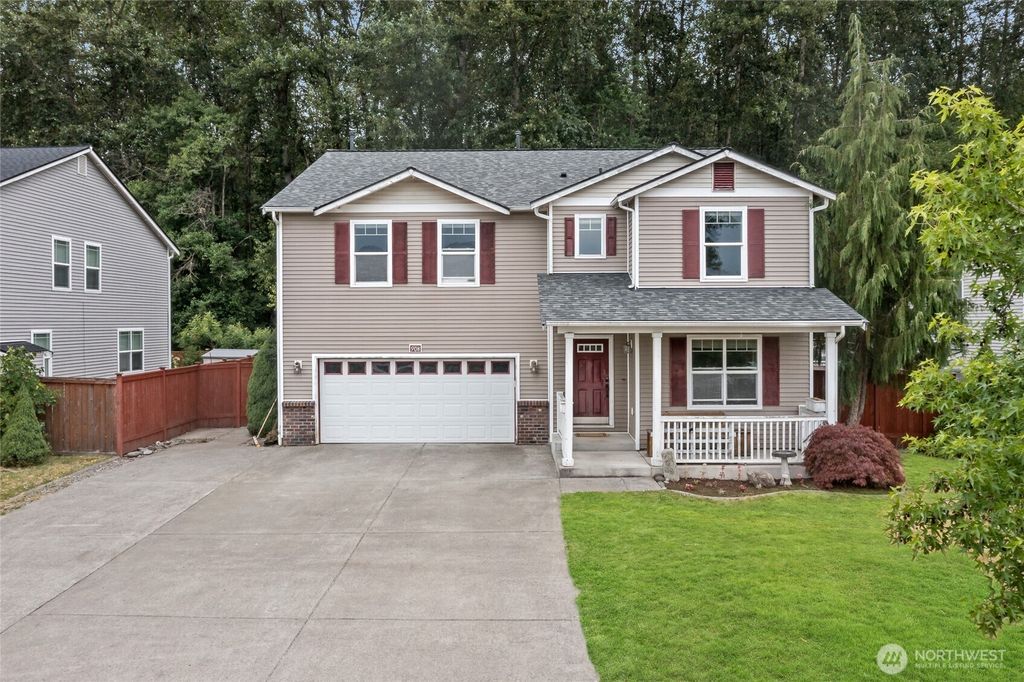 908 Daffodil Avenue NE, Orting, WA 98360