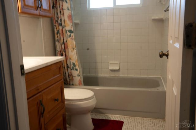 3148 Rockacres Court, Cincinnati, OH 45239