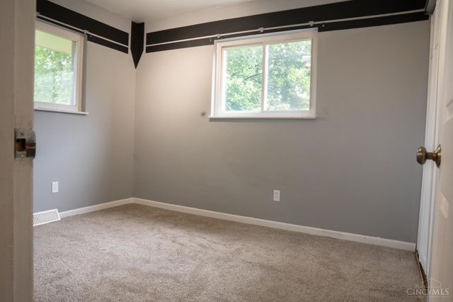 3148 Rockacres Court, Cincinnati, OH 45239