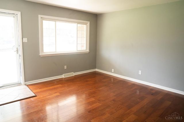 3148 Rockacres Court, Cincinnati, OH 45239