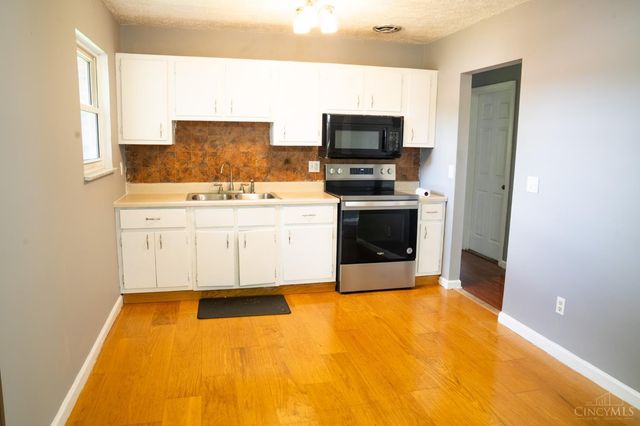 3148 Rockacres Court, Cincinnati, OH 45239
