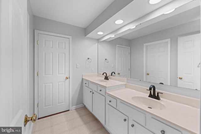 271 SQUIRE LN, Lititz, PA 17543