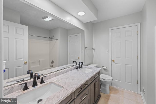 271 SQUIRE LN, Lititz, PA 17543