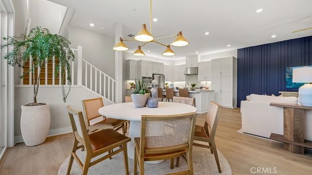 26661 Solstice Lane, Valencia, CA 91381