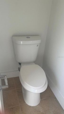 1000 HUGLEY ST, Kissimmee, FL 34741