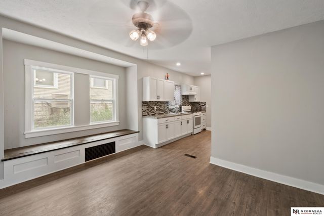 3936 N 39 Street, Omaha, NE 68111