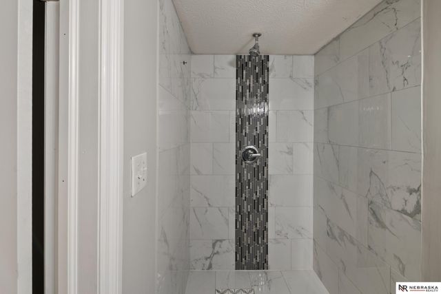 3936 N 39 Street, Omaha, NE 68111