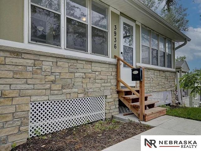 3936 N 39 Street, Omaha, NE 68111