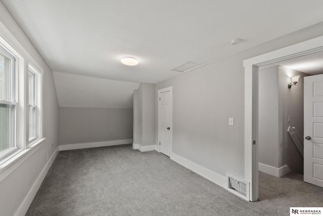 3936 N 39 Street, Omaha, NE 68111