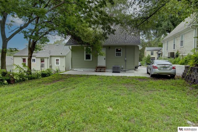 3936 N 39 Street, Omaha, NE 68111