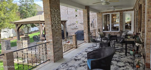 108 Deerfield Lane, Oak Ridge, TN 37830