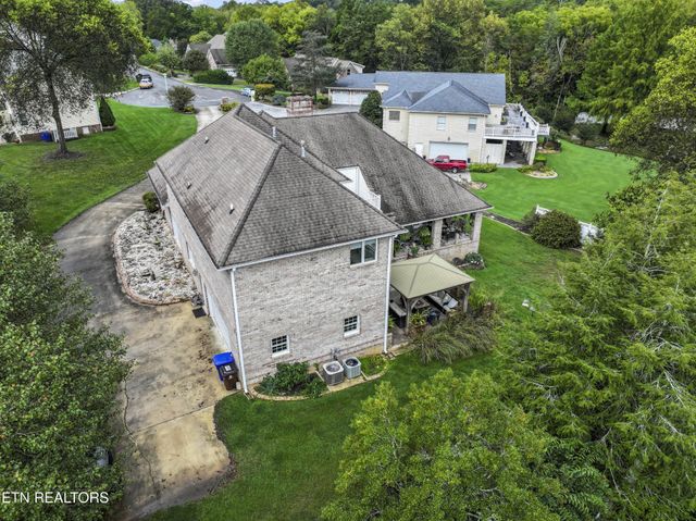 108 Deerfield Lane, Oak Ridge, TN 37830