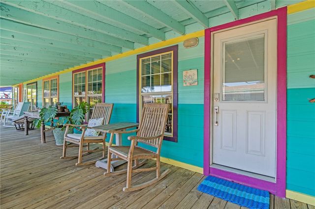 1607 S 11th St, Port Aransas, TX 78373