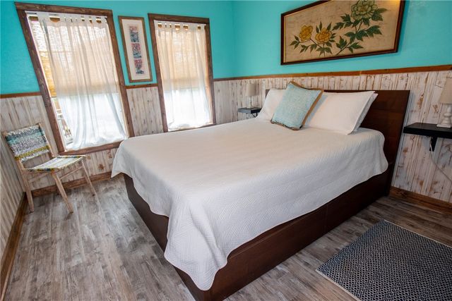 1607 S 11th St, Port Aransas, TX 78373