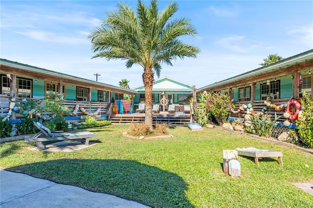 1607 S 11th St, Port Aransas, TX 78373