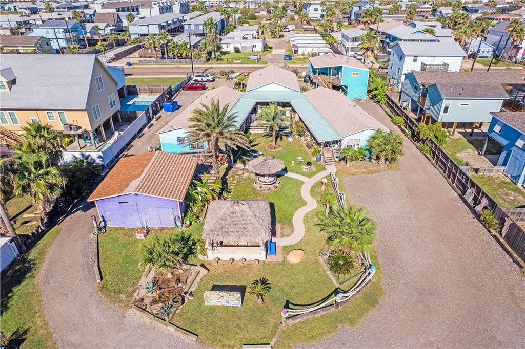 1607 S 11th St, Port Aransas, TX 78373