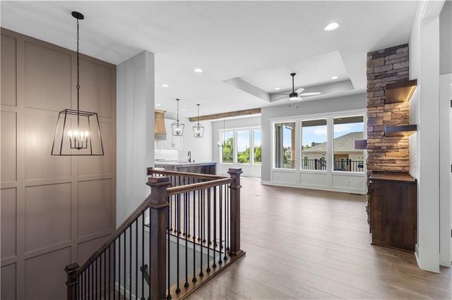 4830 NW Huonker Court, Riverside, MO 64150