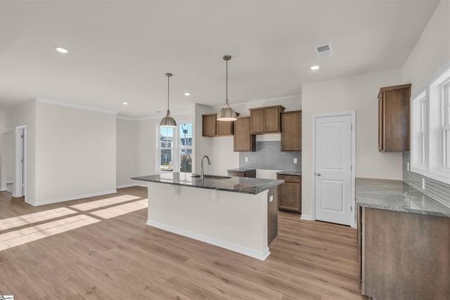 2020 Halton Oaks Drive, Spartanburg, SC 29303