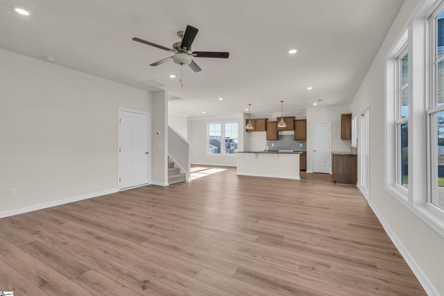 2020 Halton Oaks Drive, Spartanburg, SC 29303