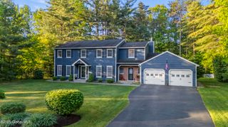 6 Iroquois Drive, Queensbury, NY 12804