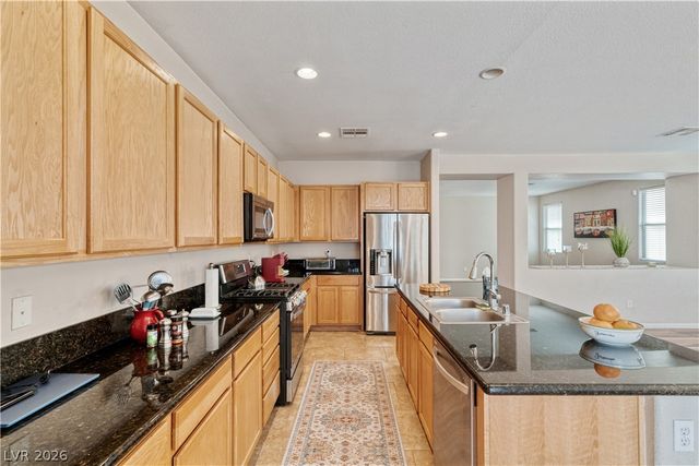 6417 Giant Oak Street, North Las Vegas, NV 89084