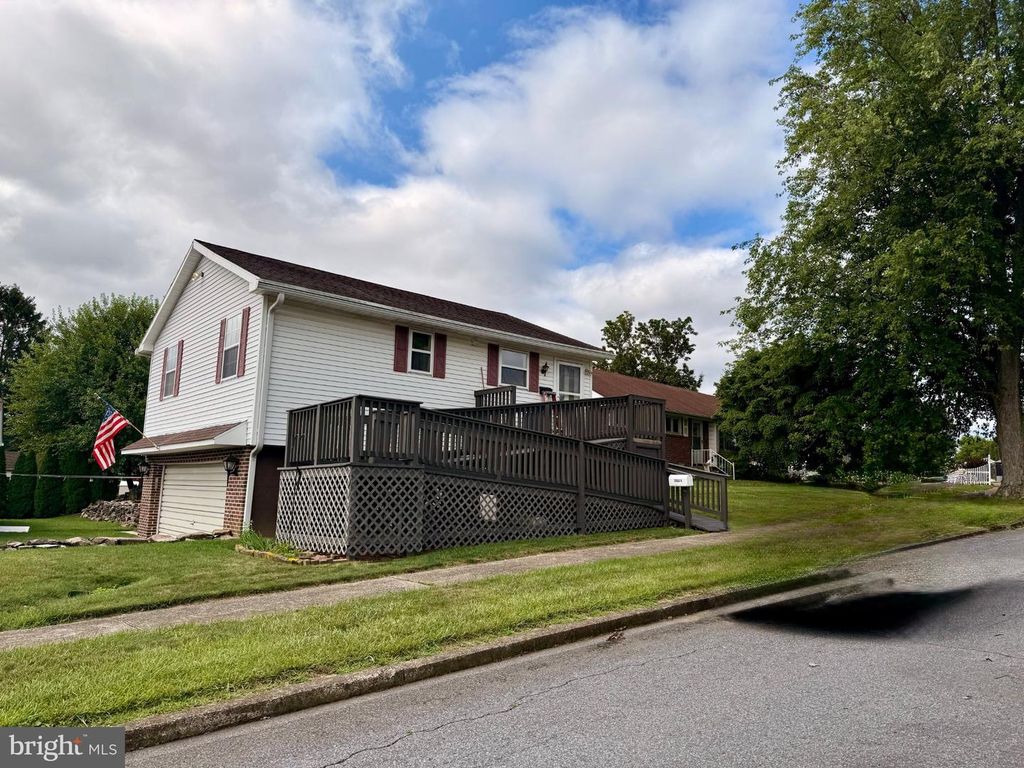 3963 WASHINGTON ST #REAR, Bethlehem, PA 18020