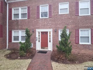 490 Beverly Road C2, Teaneck, NJ 07666