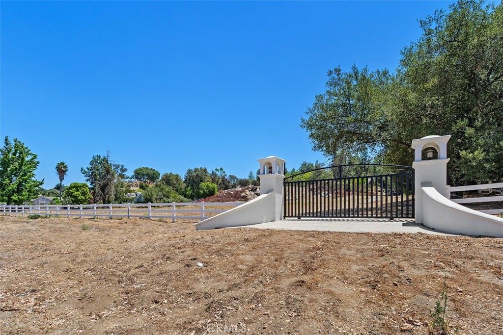 0 De Portola Road, Temecula, CA 92592 — exterior