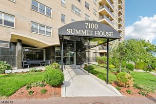 7100 BLVD E 2L, Guttenberg Town, NJ 07093