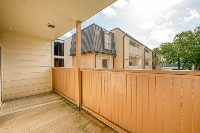 8415 Hearth Drive 21, Houston, TX 77054