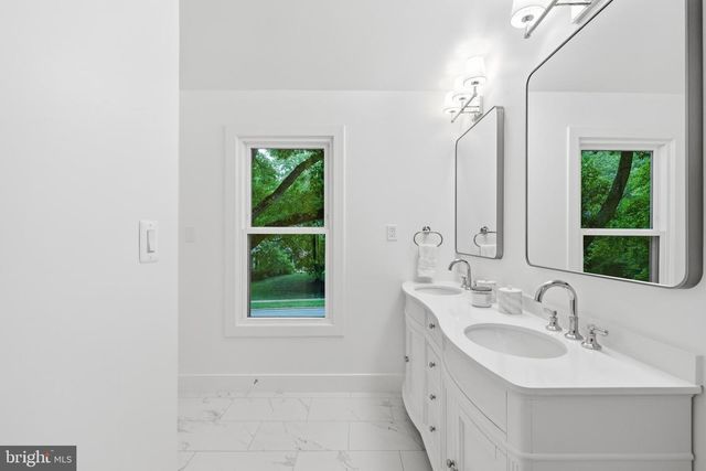 4908 WOODLAND WAY, Annandale, VA 22003