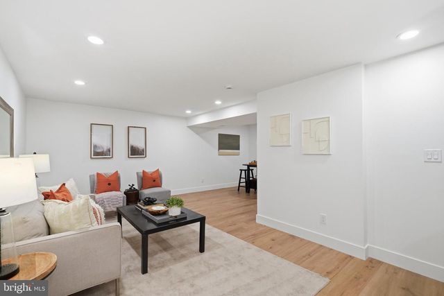 4908 WOODLAND WAY, Annandale, VA 22003