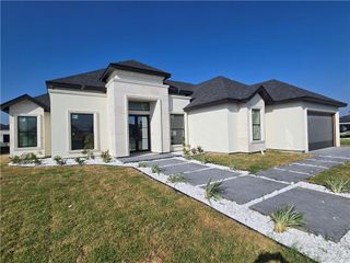 9903 N 25th Lane, Mcallen, TX 78504