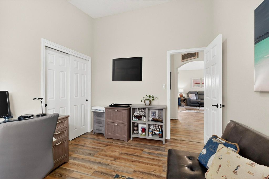 Image 19 of property listing at 7104 Boxwood Avenue NE, Albuquerque, NM 87113