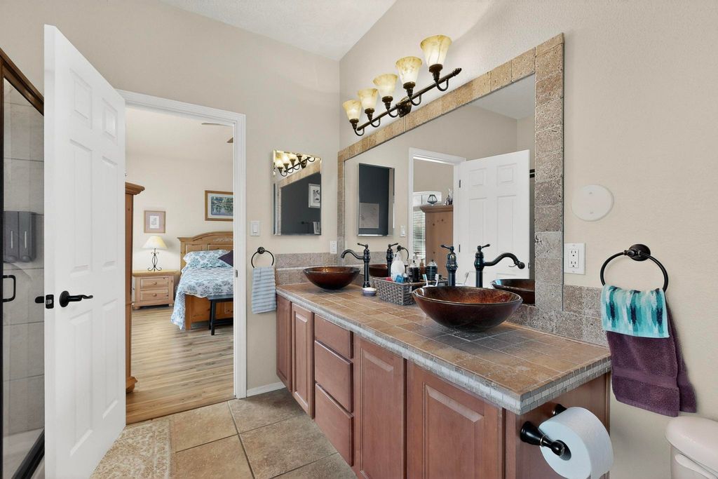 Image 26 of property listing at 7104 Boxwood Avenue NE, Albuquerque, NM 87113