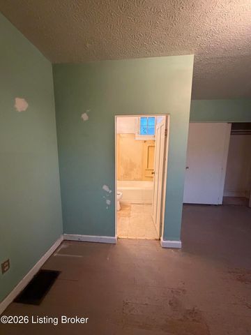 1120 Lydia St, Louisville, KY 40217