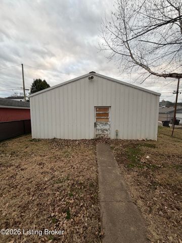 1120 Lydia St, Louisville, KY 40217