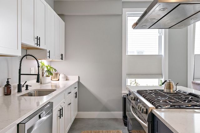 47 Morris St 1, Boston, MA 02128