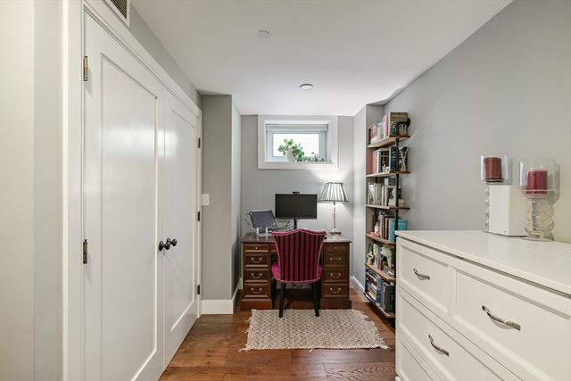 47 Morris St 1, Boston, MA 02128