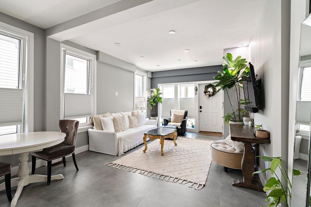 47 Morris St 1, Boston, MA 02128