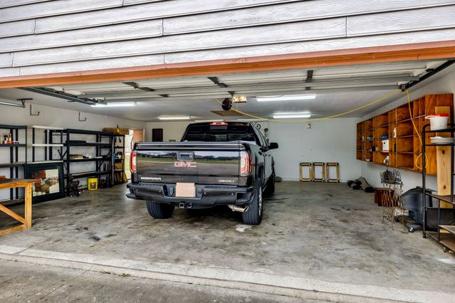 1714 Bent Tree Court, Granbury, TX 76049