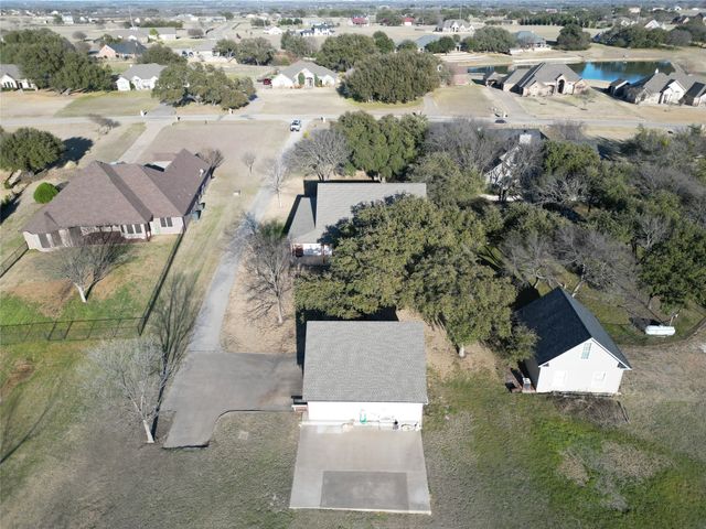 1714 Bent Tree Court, Granbury, TX 76049