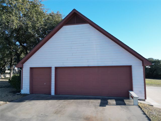 1714 Bent Tree Court, Granbury, TX 76049