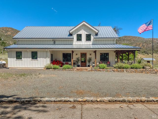 19676 Highway 175, Middletown, CA 95461