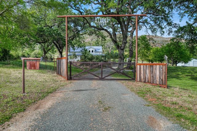 19676 Highway 175, Middletown, CA 95461