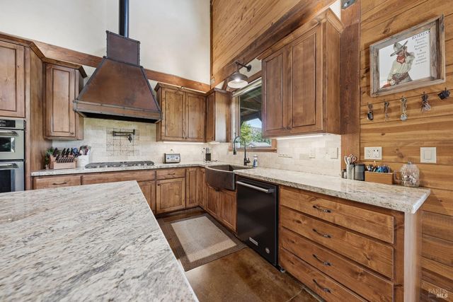 19676 Highway 175, Middletown, CA 95461