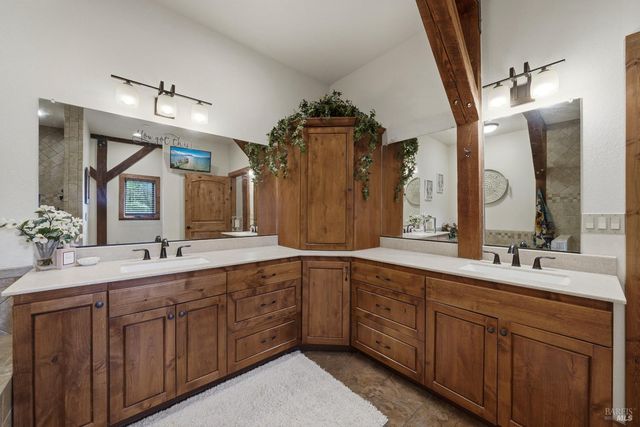 19676 Highway 175, Middletown, CA 95461