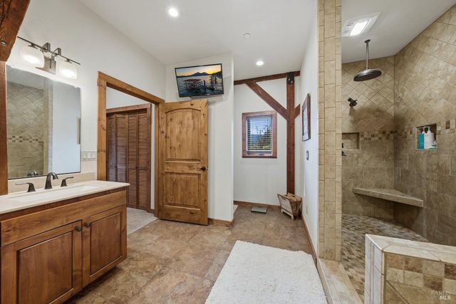 19676 Highway 175, Middletown, CA 95461