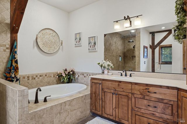 19676 Highway 175, Middletown, CA 95461